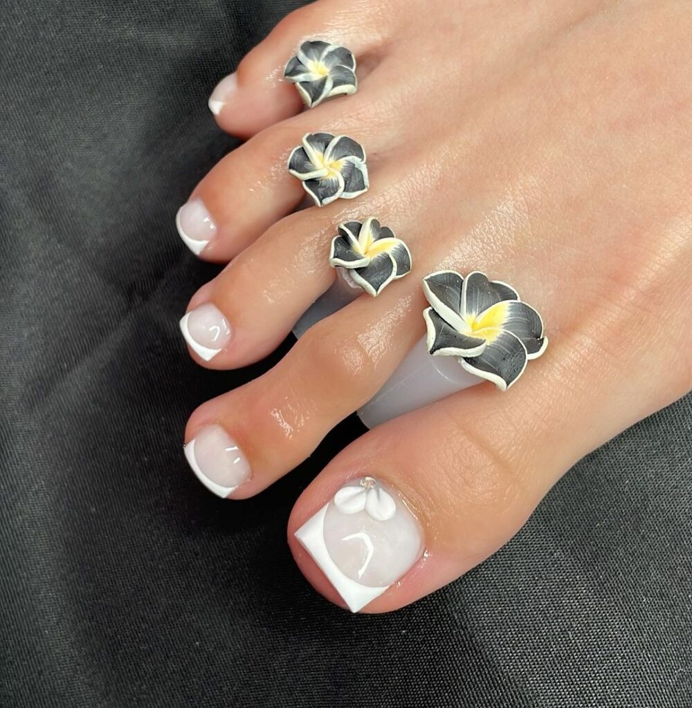 diseños de uñas para pies juveniles con flores